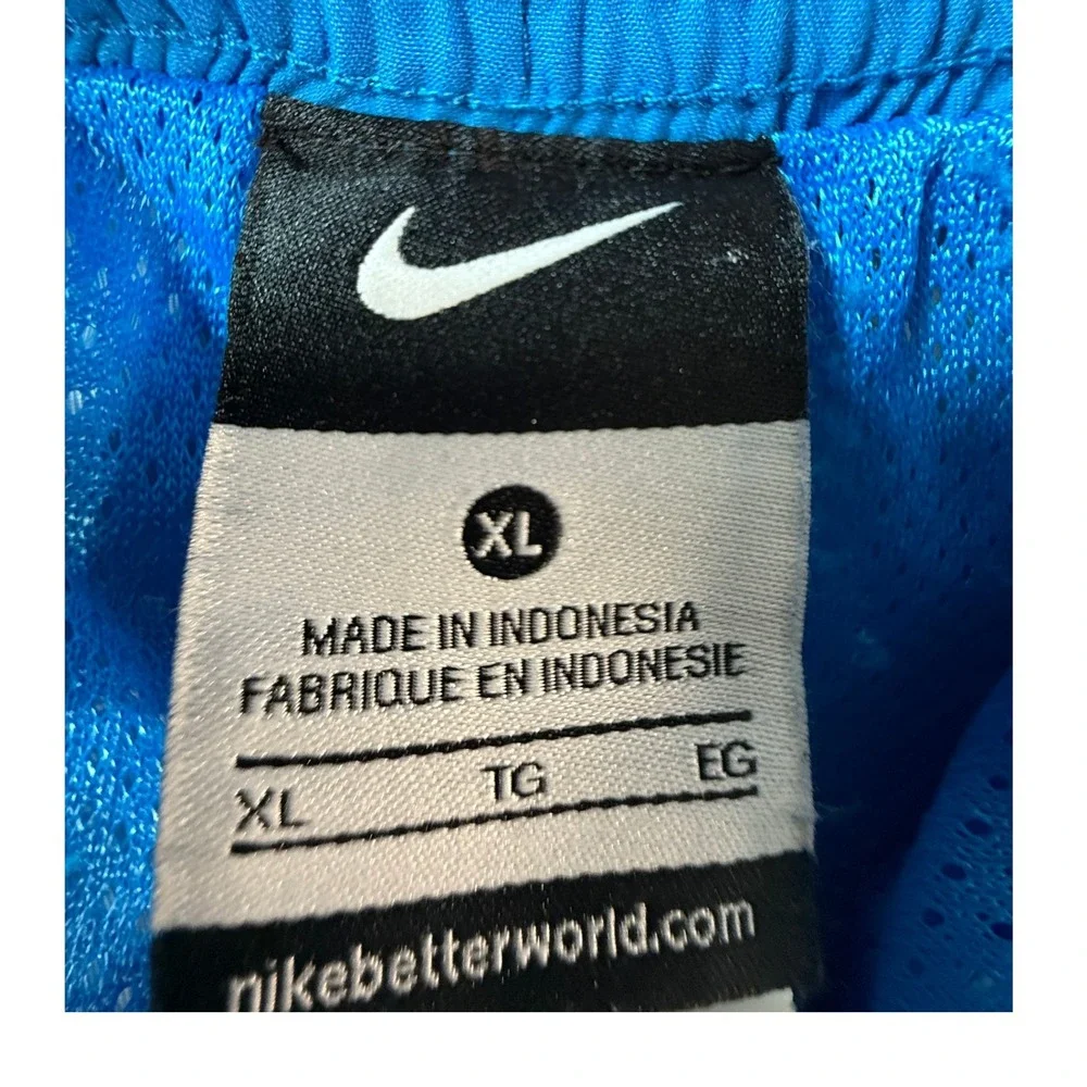 Nike dive into